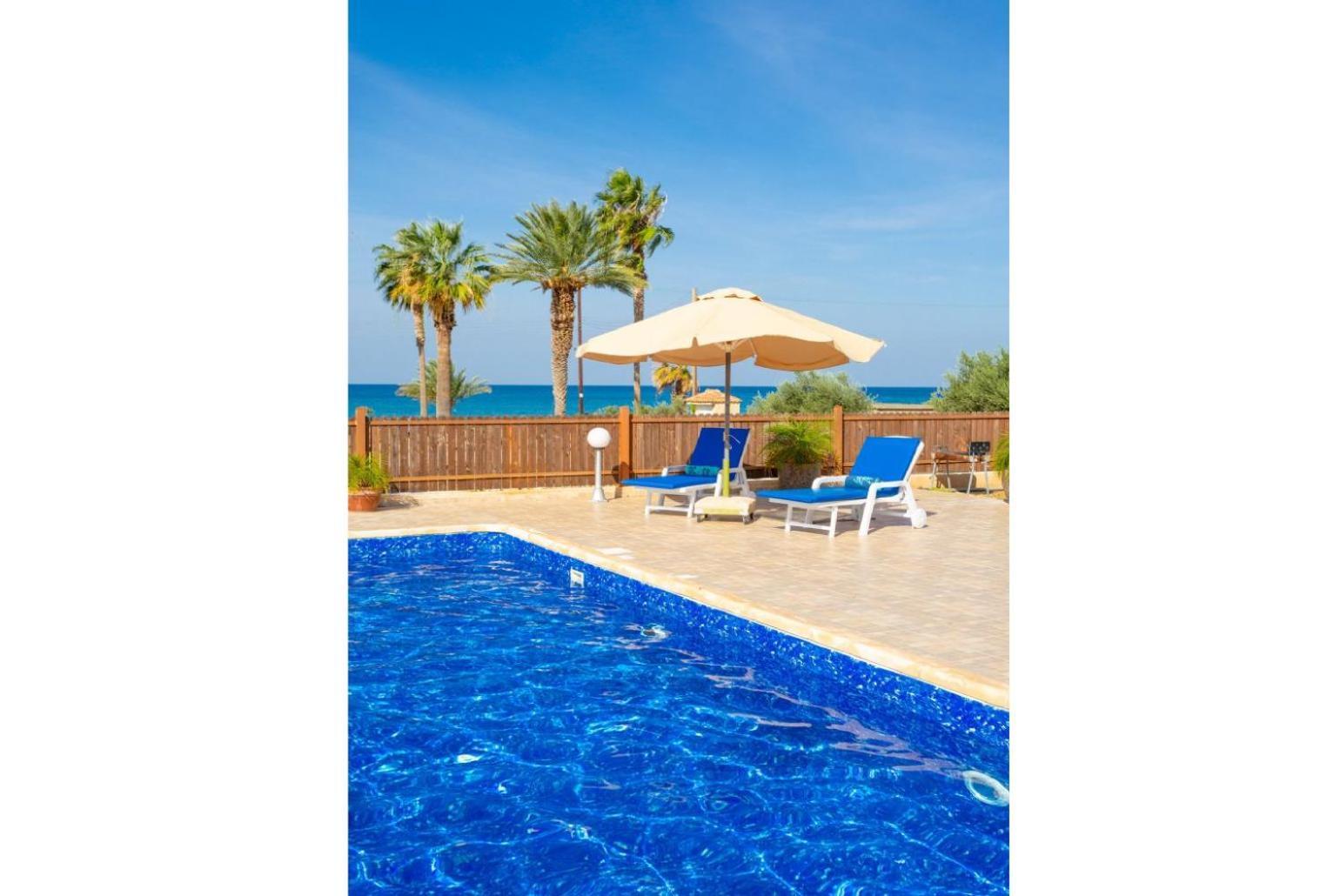Villa Seashore One Paphos Exterior foto